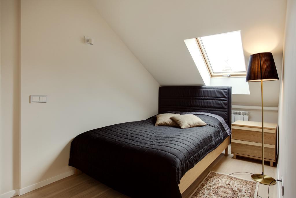 #stayhere - Spacious 2bdr Two Floor I Heart Of Old Town *