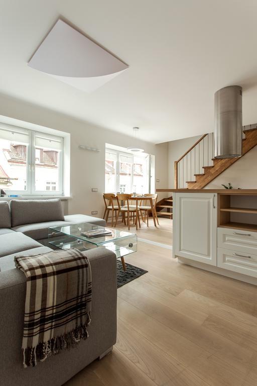 #stayhere - Spacious 2bdr Two Floor I Heart Of Old Town
